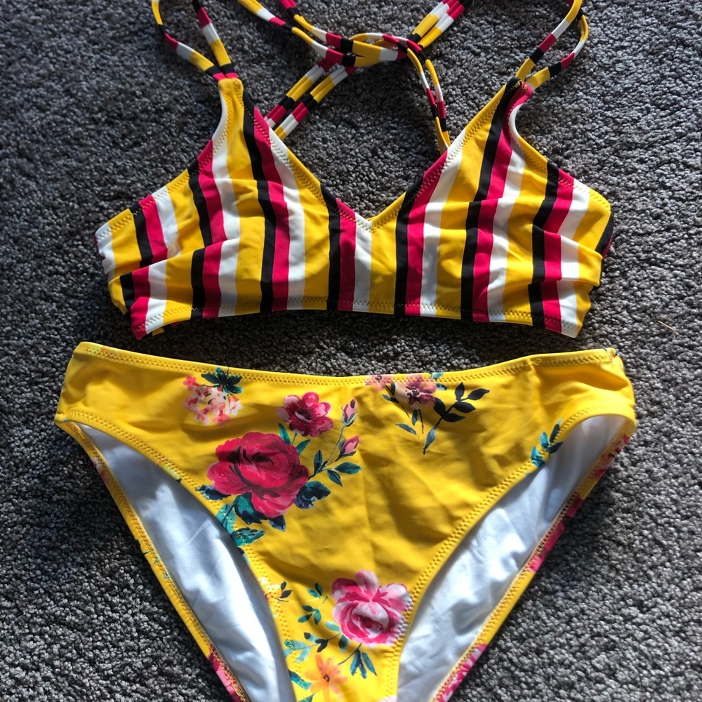 Cupshe Bikini